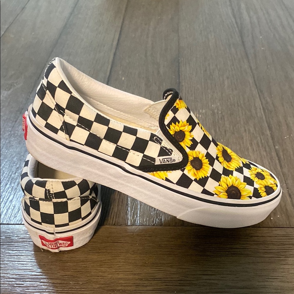 Vans Customs Black and White with Yellow Sunflower Checkerboard Sneakers (78) - Picture 7 of 13